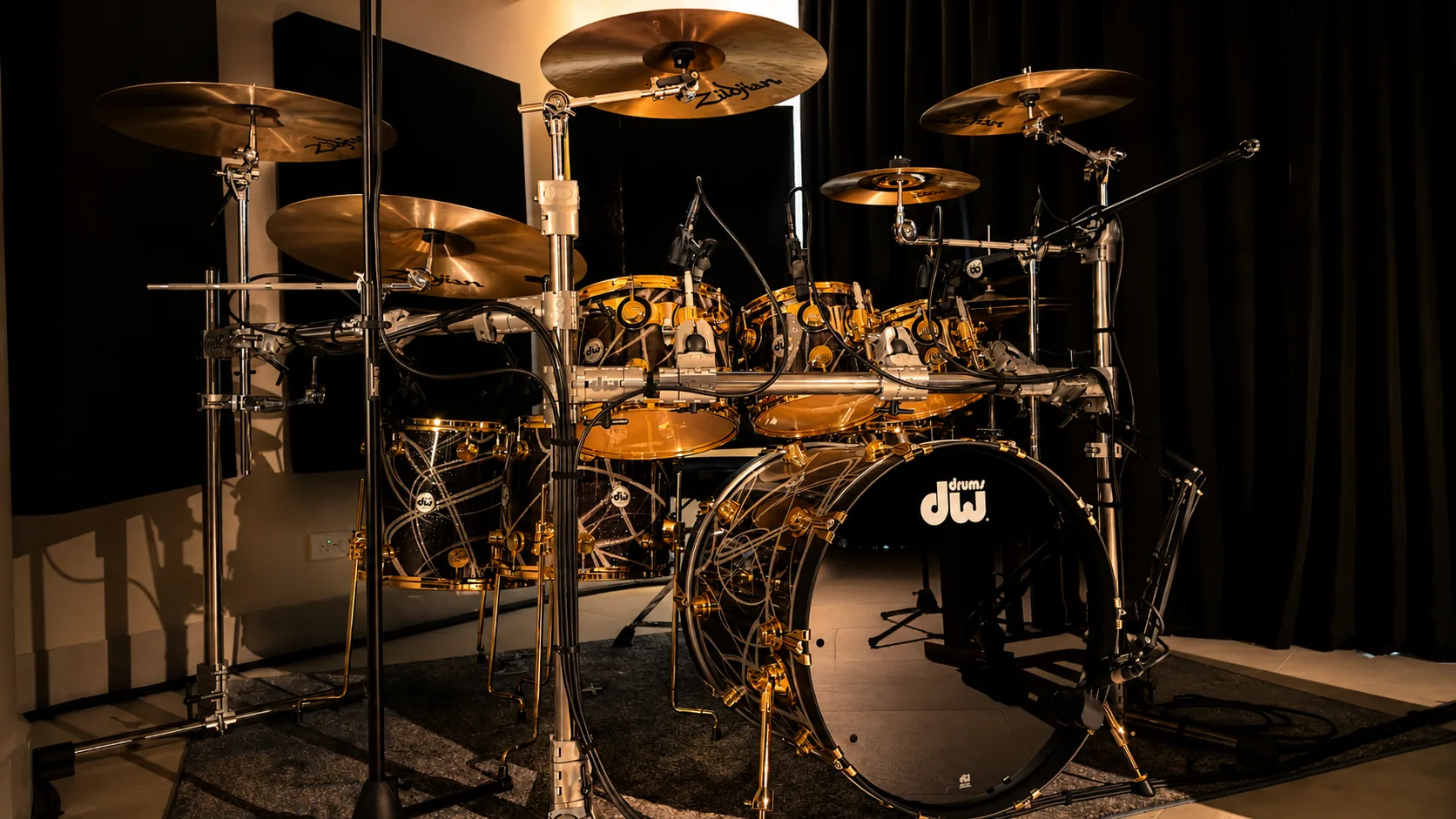Full band session at Palacio Musical Studio